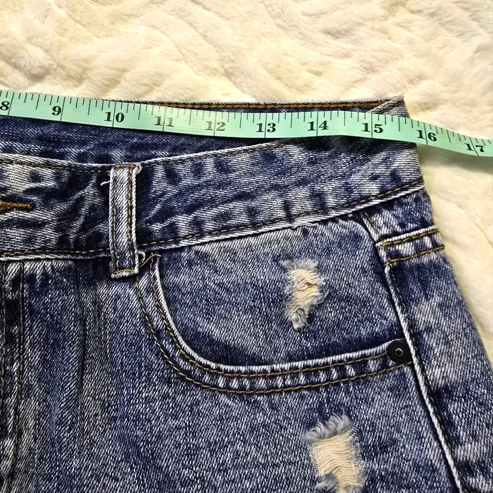 Distressed Blue Denim Women Ripped Shorts. Size 31 - Picture 3 of 8